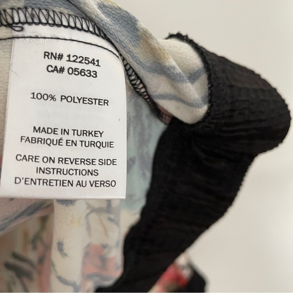 ISLE by Melis Kozan Turkish Rare Lightweight Floral Abstract Zip Up Jacket - Picture 5 of 6